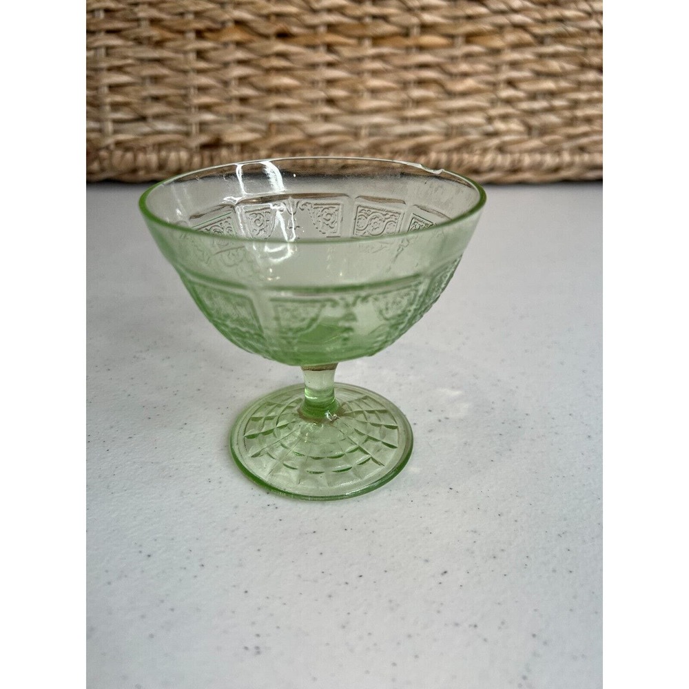 Vintage Anchor Hocking‎ Uranium Vaseline Depression Glass Footed Sherbet Bowl
